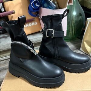 NEW Platform Mini Pouch Boots